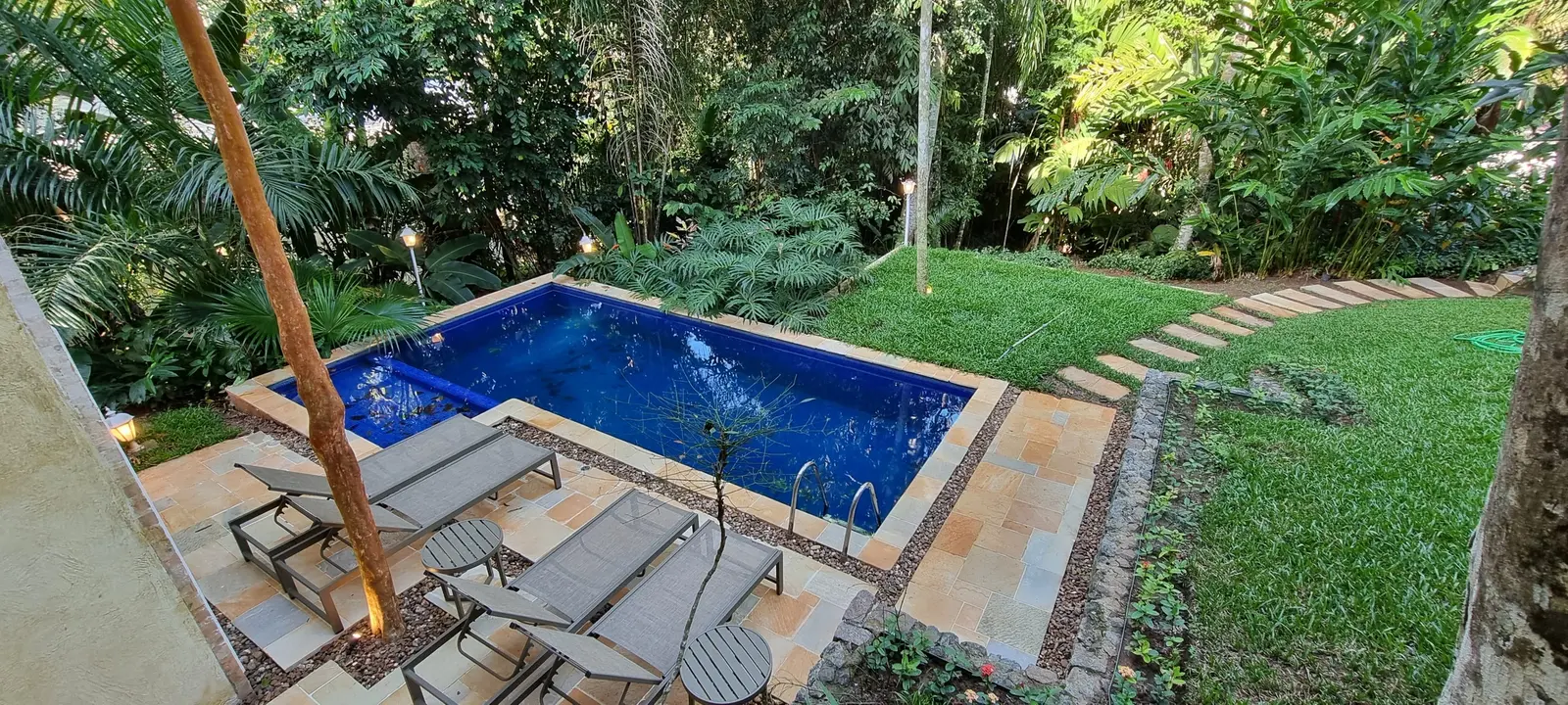 Área externa 15 — Iporanga, Guarujá, para temporada, Casa
