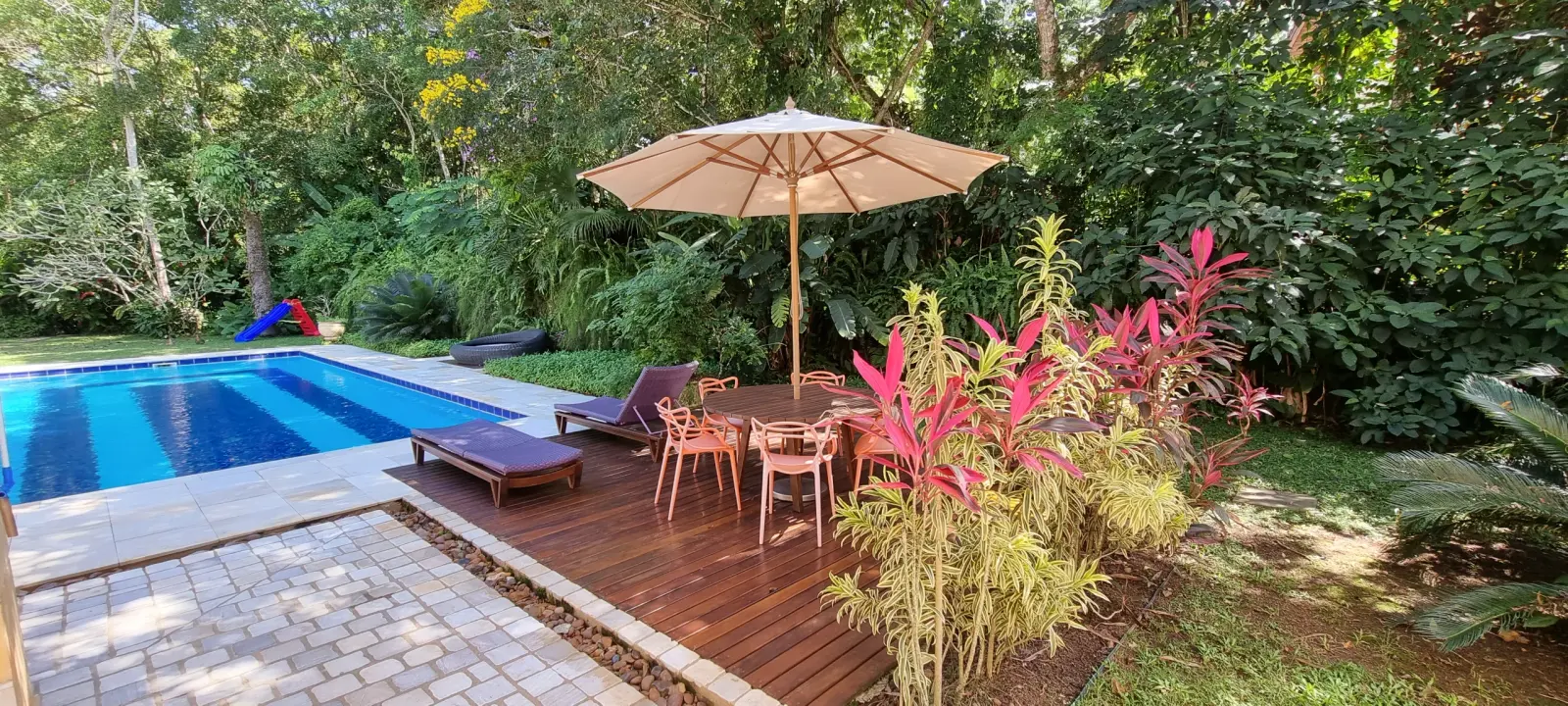 Área externa 17 — Iporanga, Guarujá, para temporada, Casa