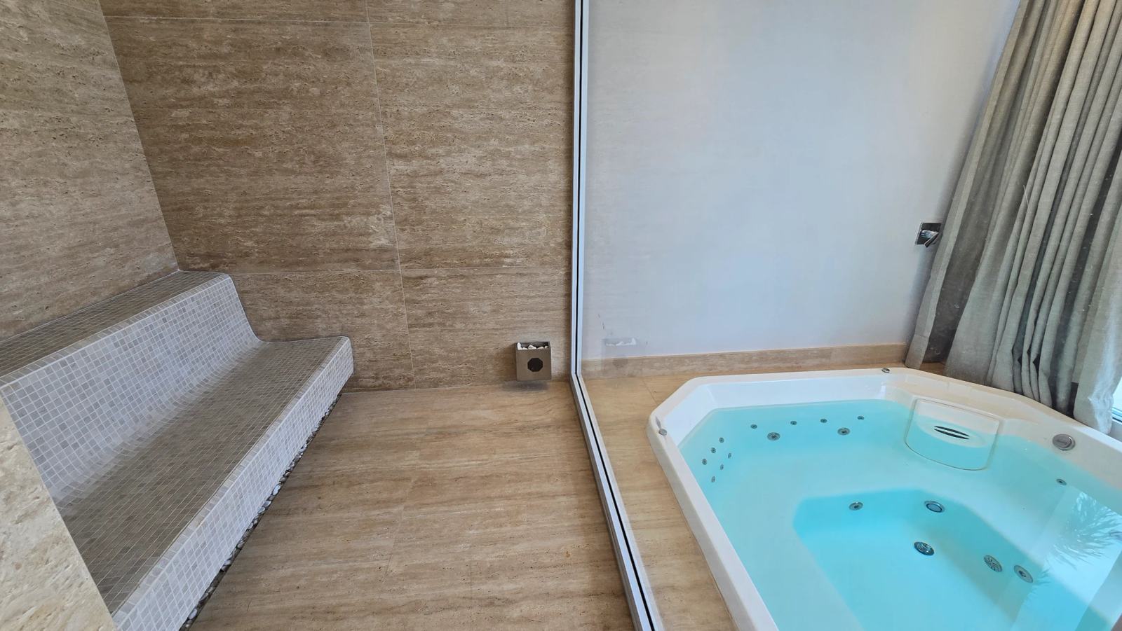 Área de serviço 5 — Quinta da Baroneza, Bragança Paulista, à venda, Imóvel