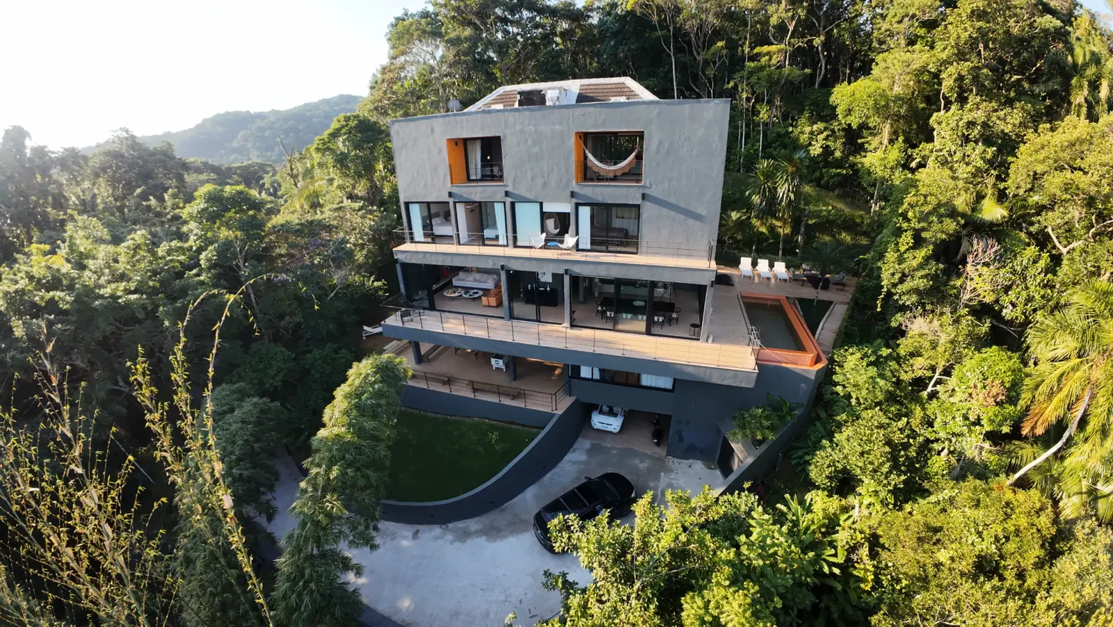 Vista aérea 4 — Iporanga, Guarujá, para temporada, Casa
