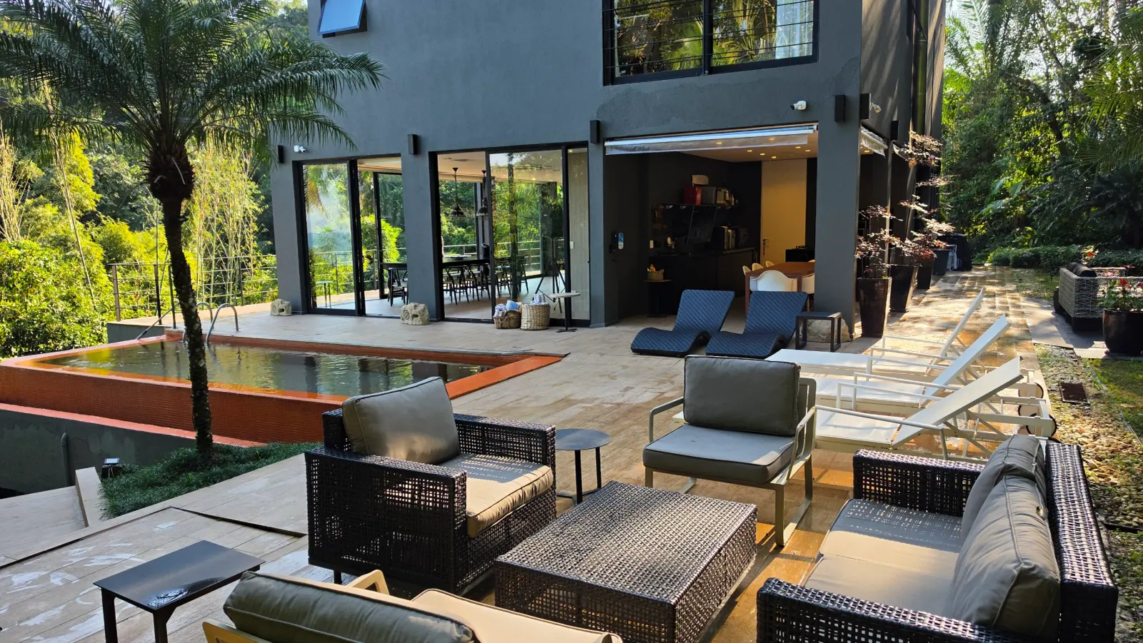 Área externa 9 — Iporanga, Guarujá, para temporada, Casa