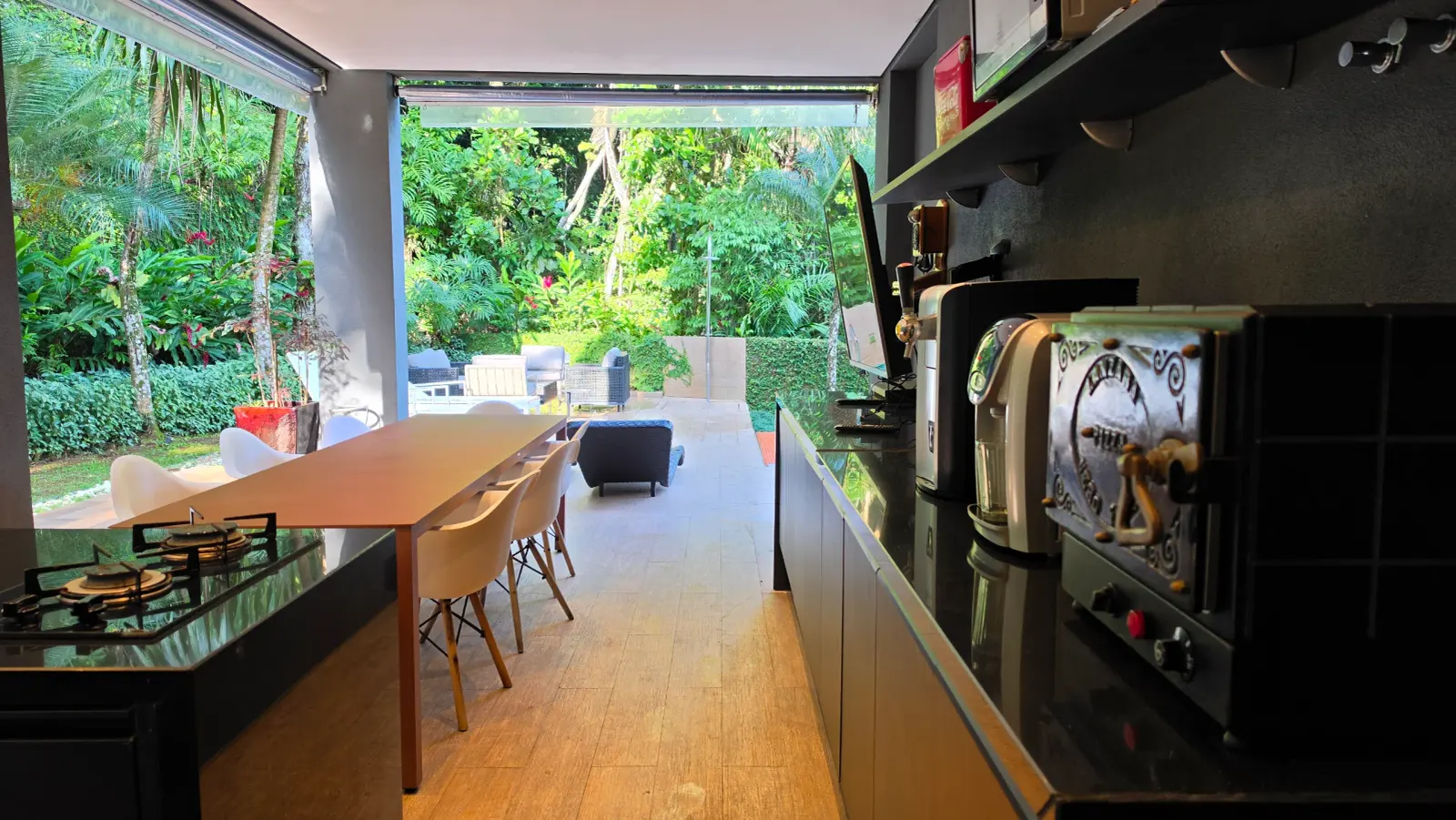 Área externa 10 — Iporanga, Guarujá, para temporada, Casa