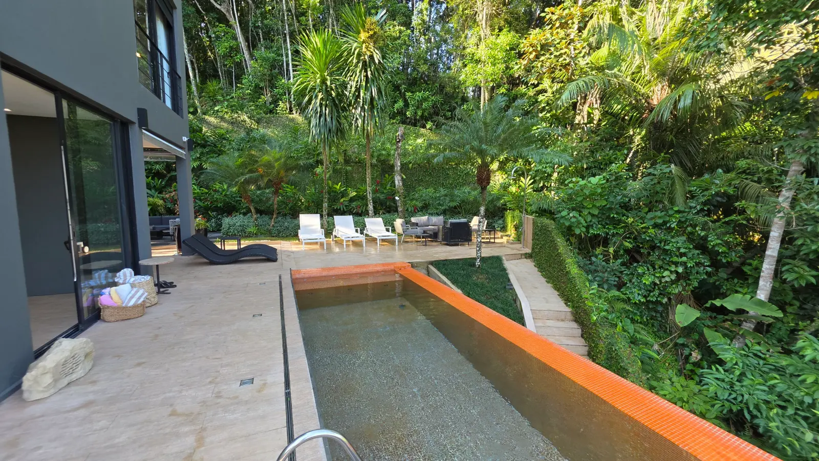 Área externa 4 — Iporanga, Guarujá, para temporada, Casa