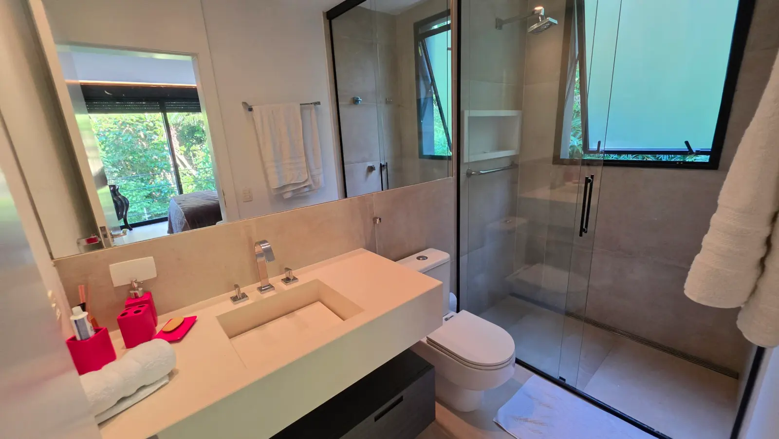 Suíte 8 — Iporanga, Guarujá, para temporada, Casa