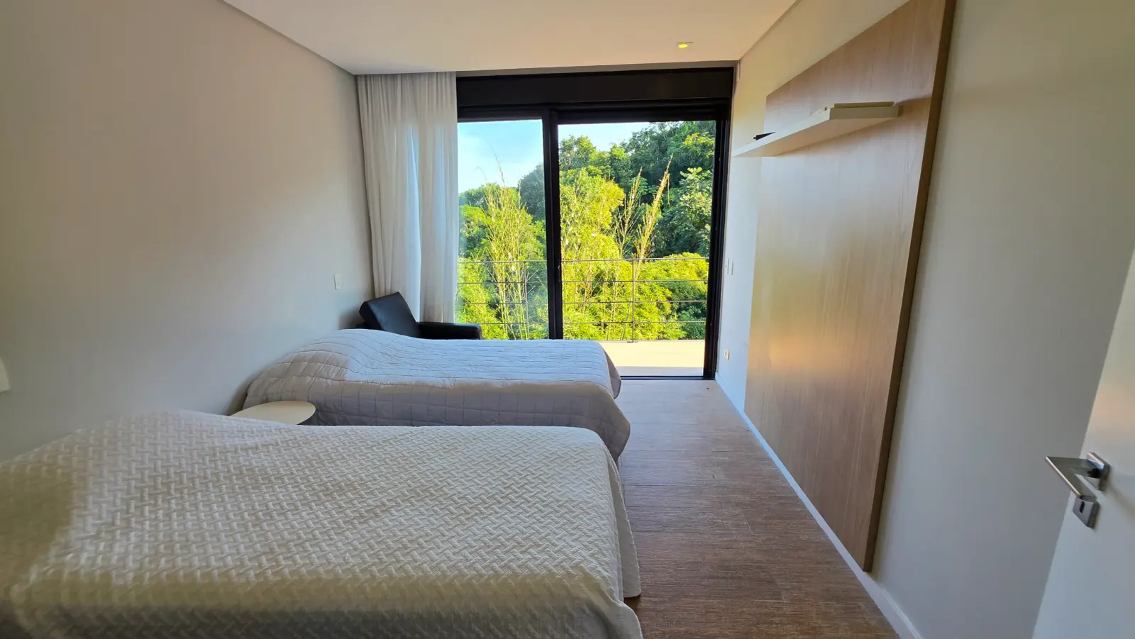 Suíte 6 — Iporanga, Guarujá, para temporada, Casa