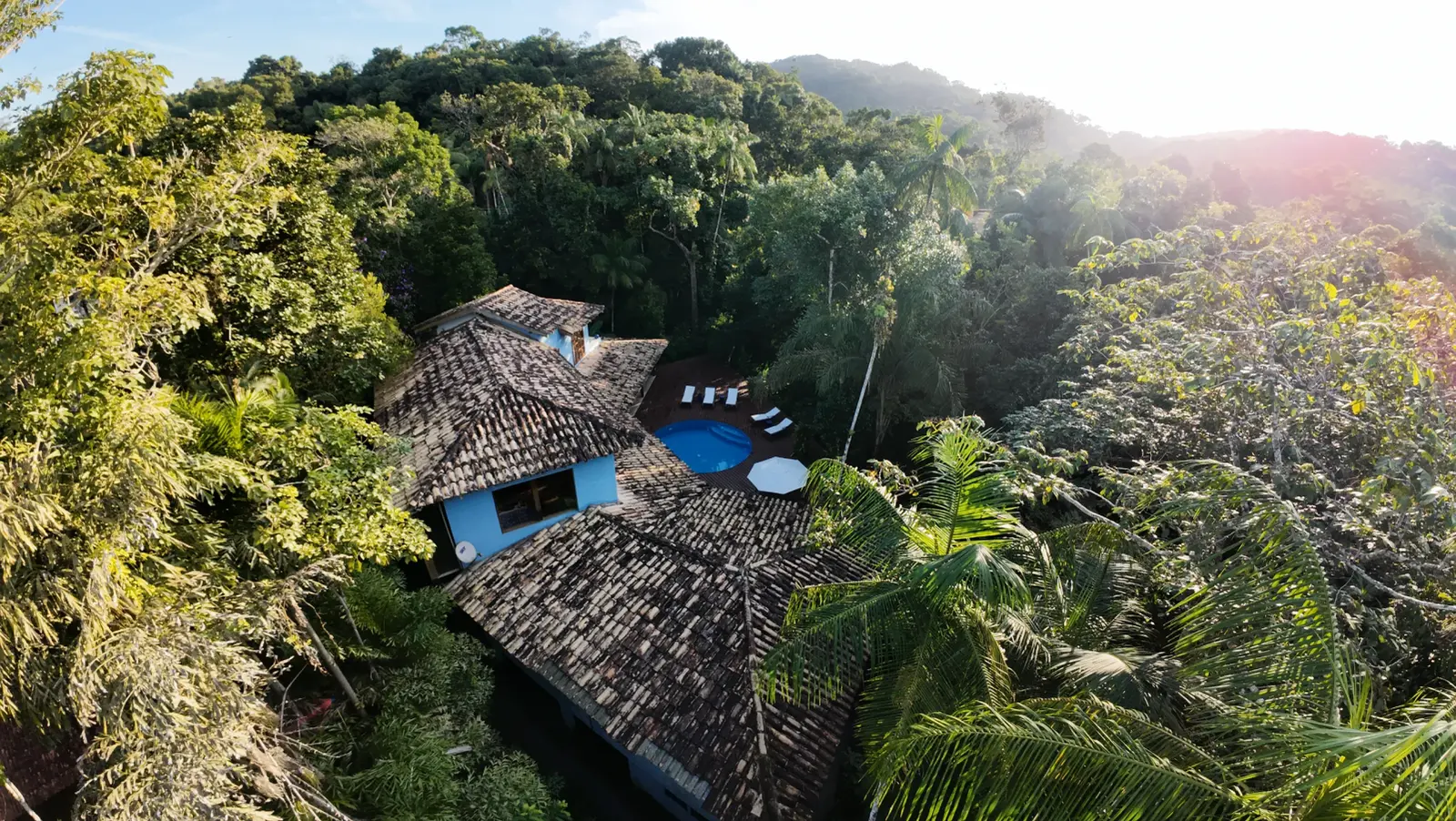 Vista aérea 2 — Iporanga, Guarujá, para temporada, Casa