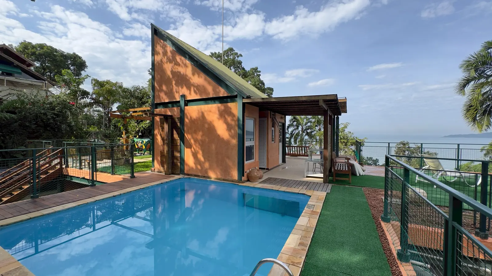 Área externa 19 — Iporanga, Guarujá, à venda e para locação, Casa