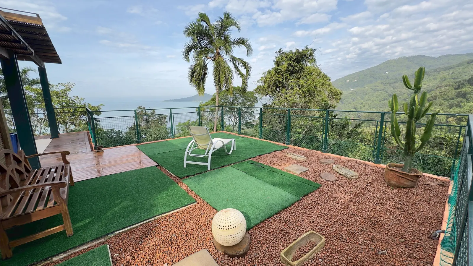 Área externa 14 — Iporanga, Guarujá, à venda e para locação, Casa