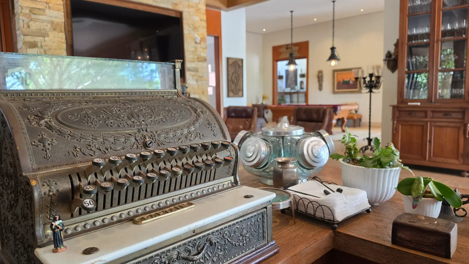 Casa à Venda na Quinta da Baroneza - Arquitetura Toscana - 9 Suítes - Imóvel Vendendo na Baroneza (121)