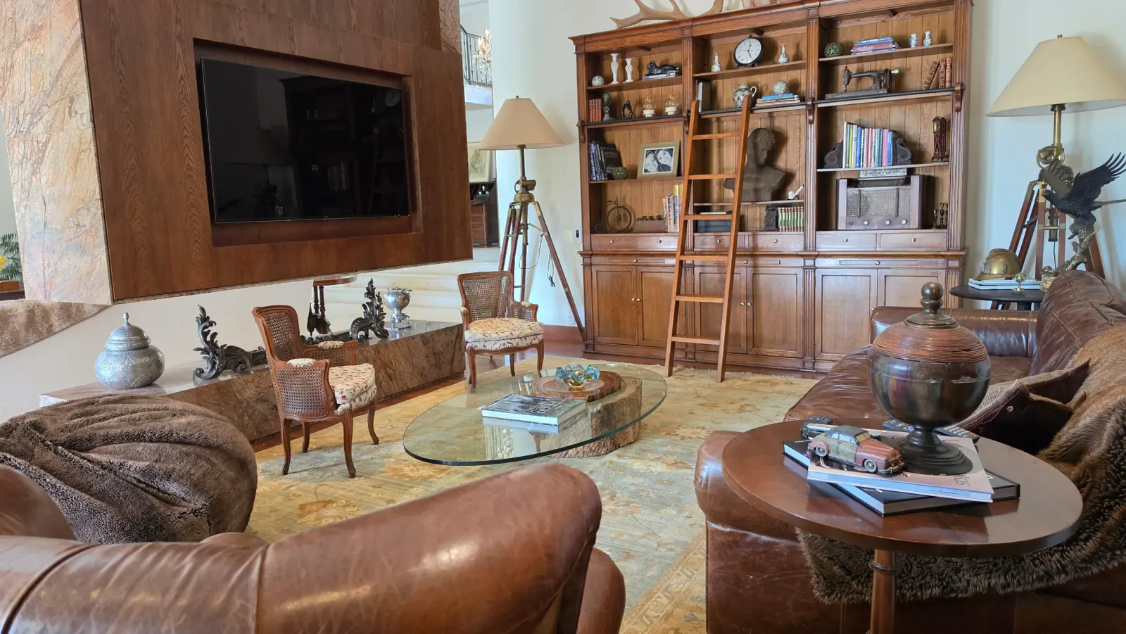 Casa à Venda na Quinta da Baroneza - Arquitetura Toscana - 9 Suítes - Imóvel Vendendo na Baroneza (151)