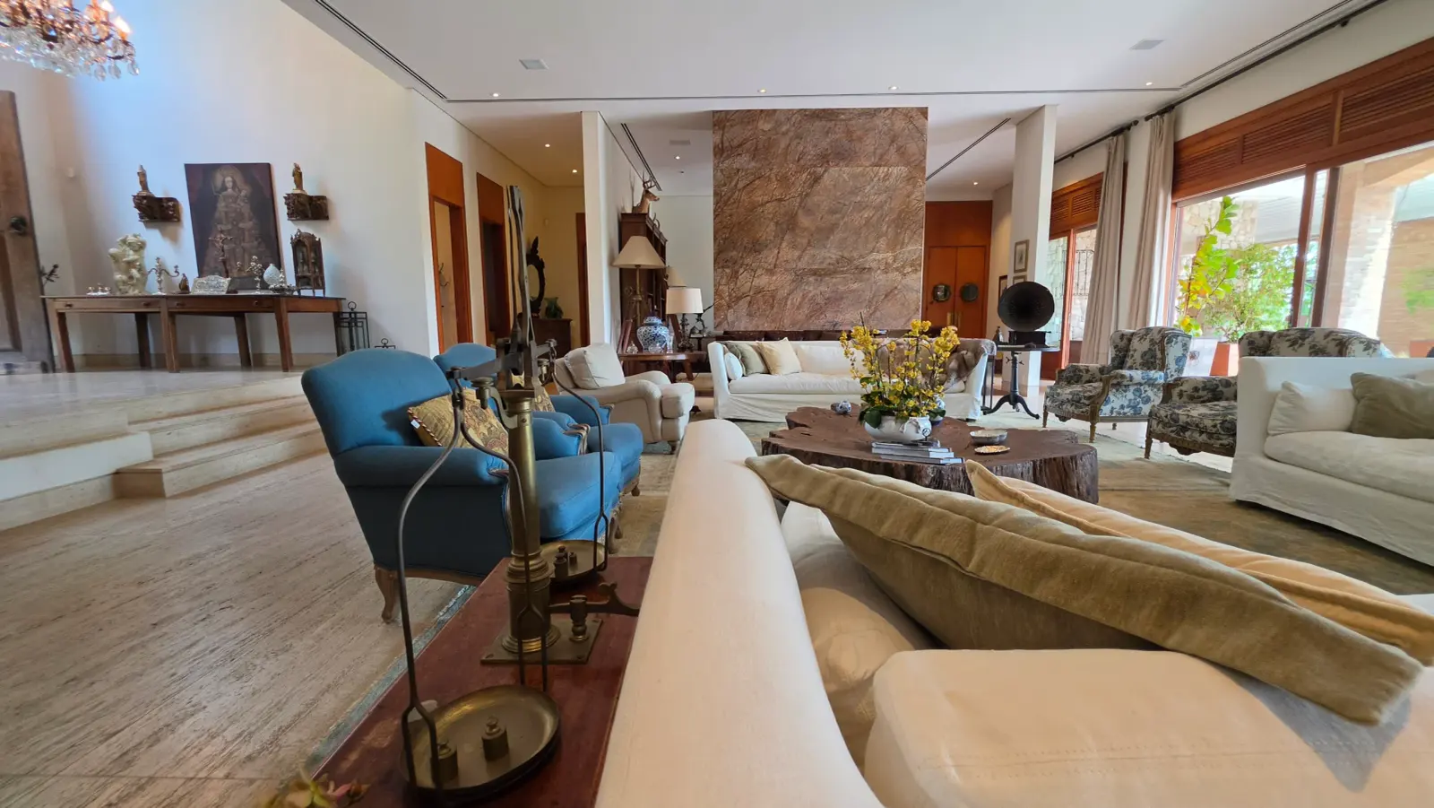 Casa à Venda na Quinta da Baroneza - Arquitetura Toscana - 9 Suítes - Imóvel Vendendo na Baroneza (126)