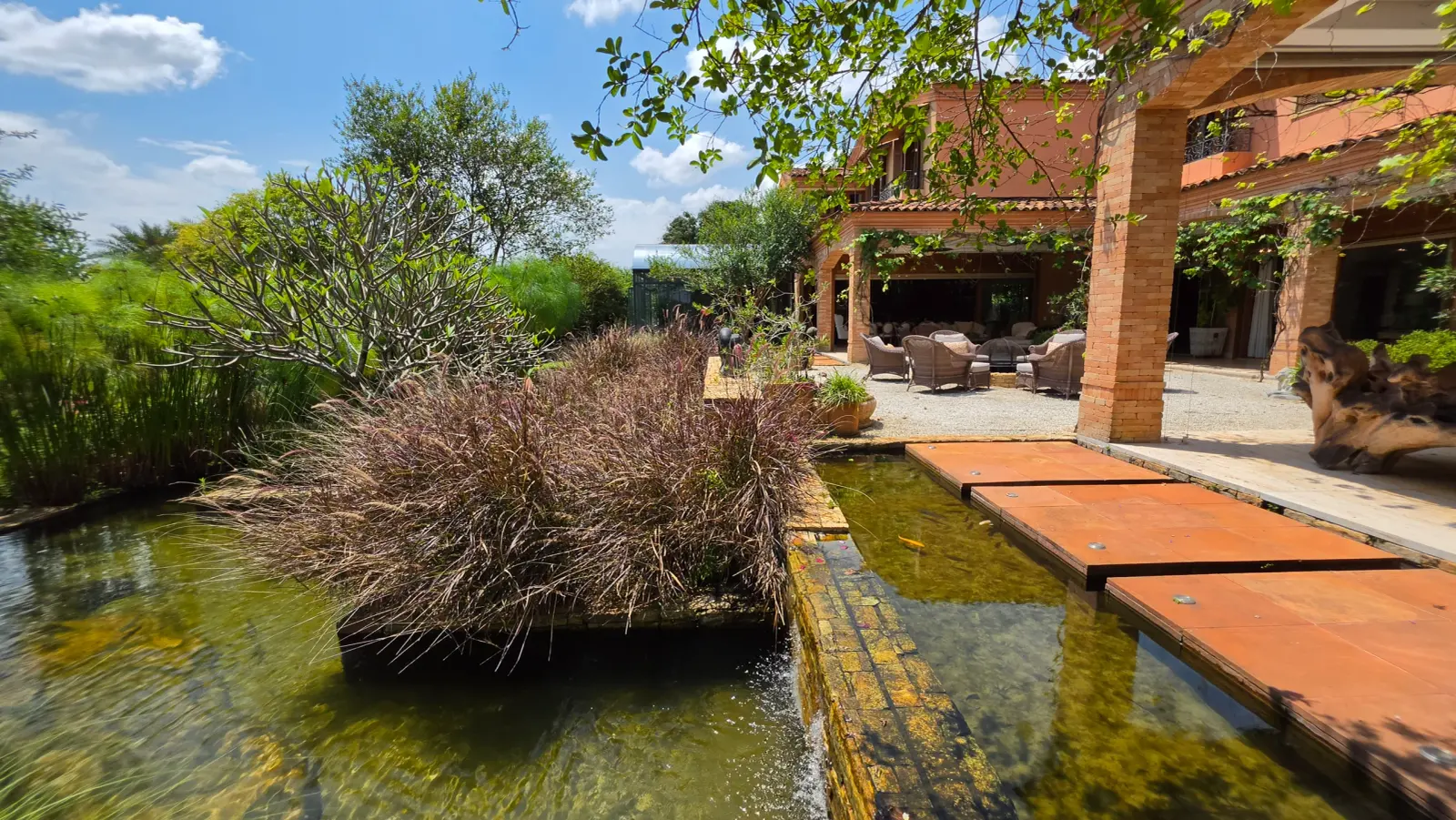 Casa à Venda na Quinta da Baroneza - Arquitetura Toscana - 9 Suítes - Imóvel Vendendo na Baroneza (88)