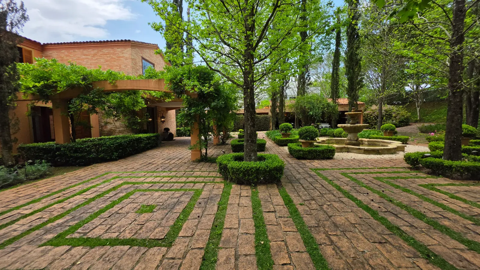 Casa à Venda na Quinta da Baroneza - Arquitetura Toscana - 9 Suítes - Imóvel Vendendo na Baroneza (68)