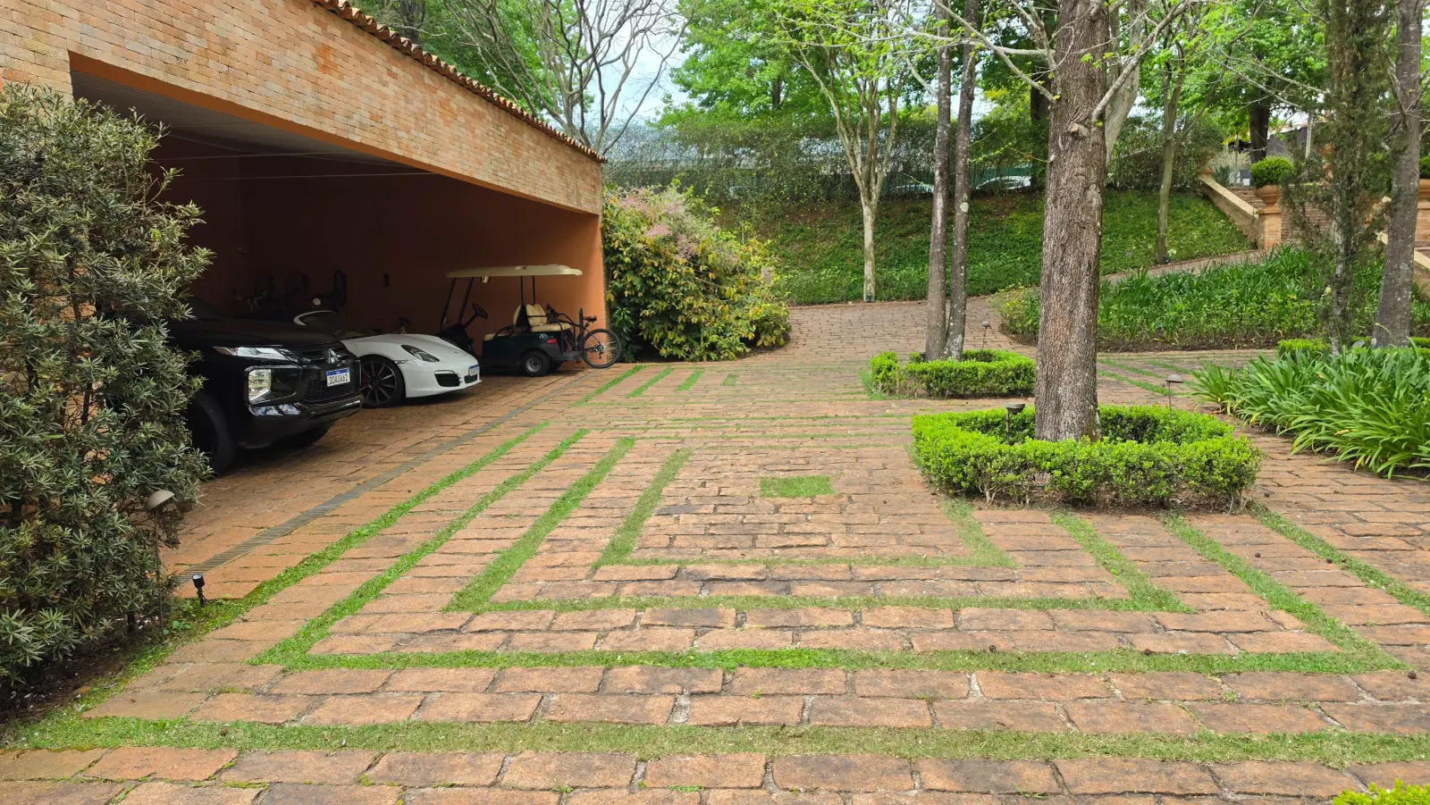 Casa à Venda na Quinta da Baroneza - Arquitetura Toscana - 9 Suítes - Imóvel Vendendo na Baroneza (72)