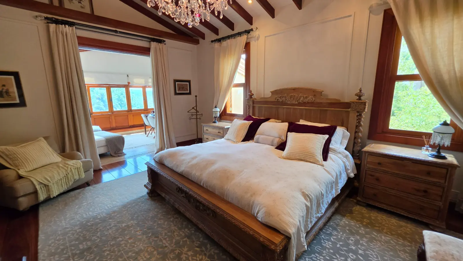 Casa à Venda na Quinta da Baroneza - Arquitetura Toscana - 9 Suítes - Imóvel Vendendo na Baroneza (42)