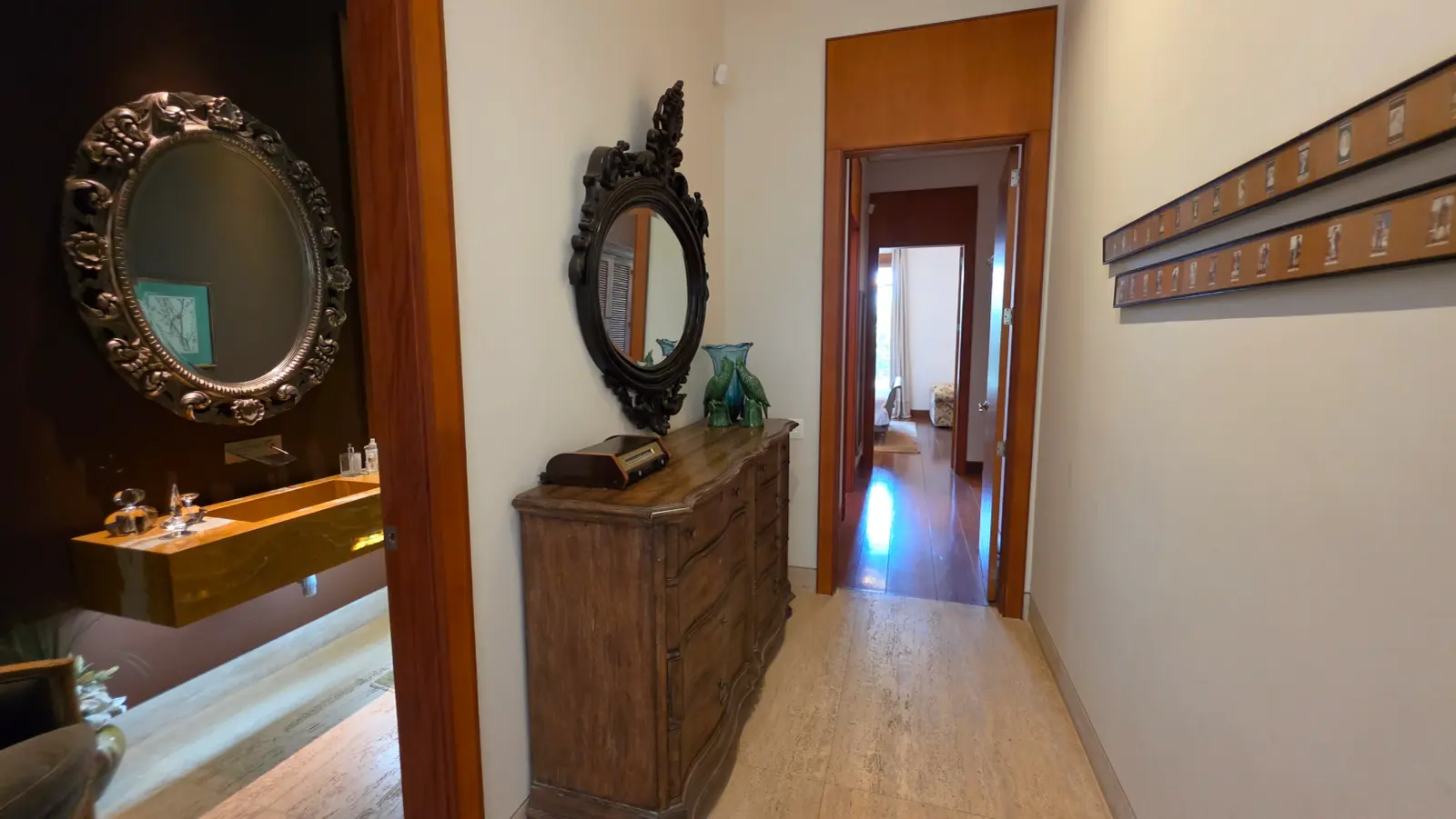 Casa à Venda na Quinta da Baroneza - Arquitetura Toscana - 9 Suítes - Imóvel Vendendo na Baroneza (18)