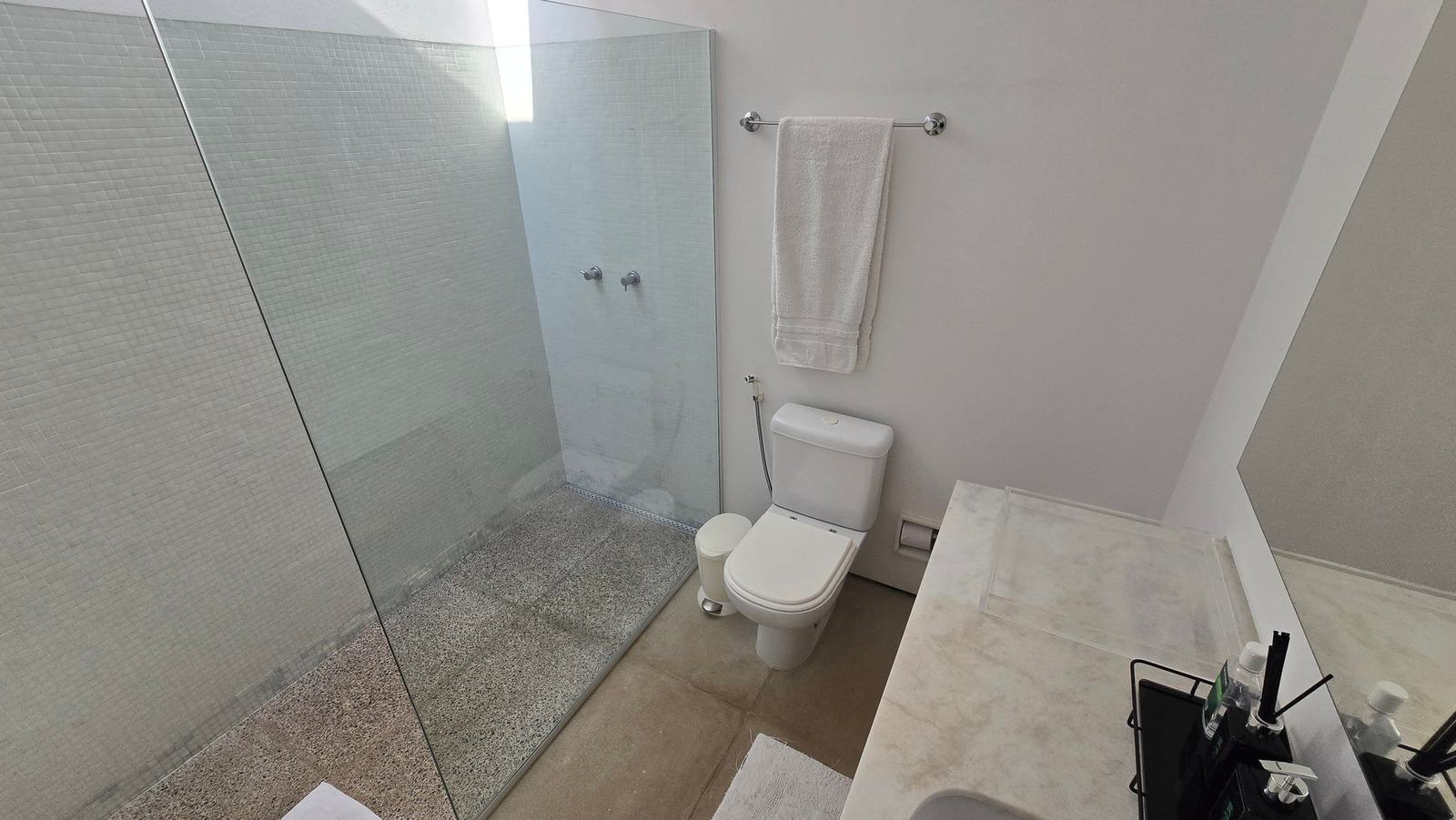 Suíte 9 — Fazenda Boa Vista, Porto Feliz, para locação, Casa