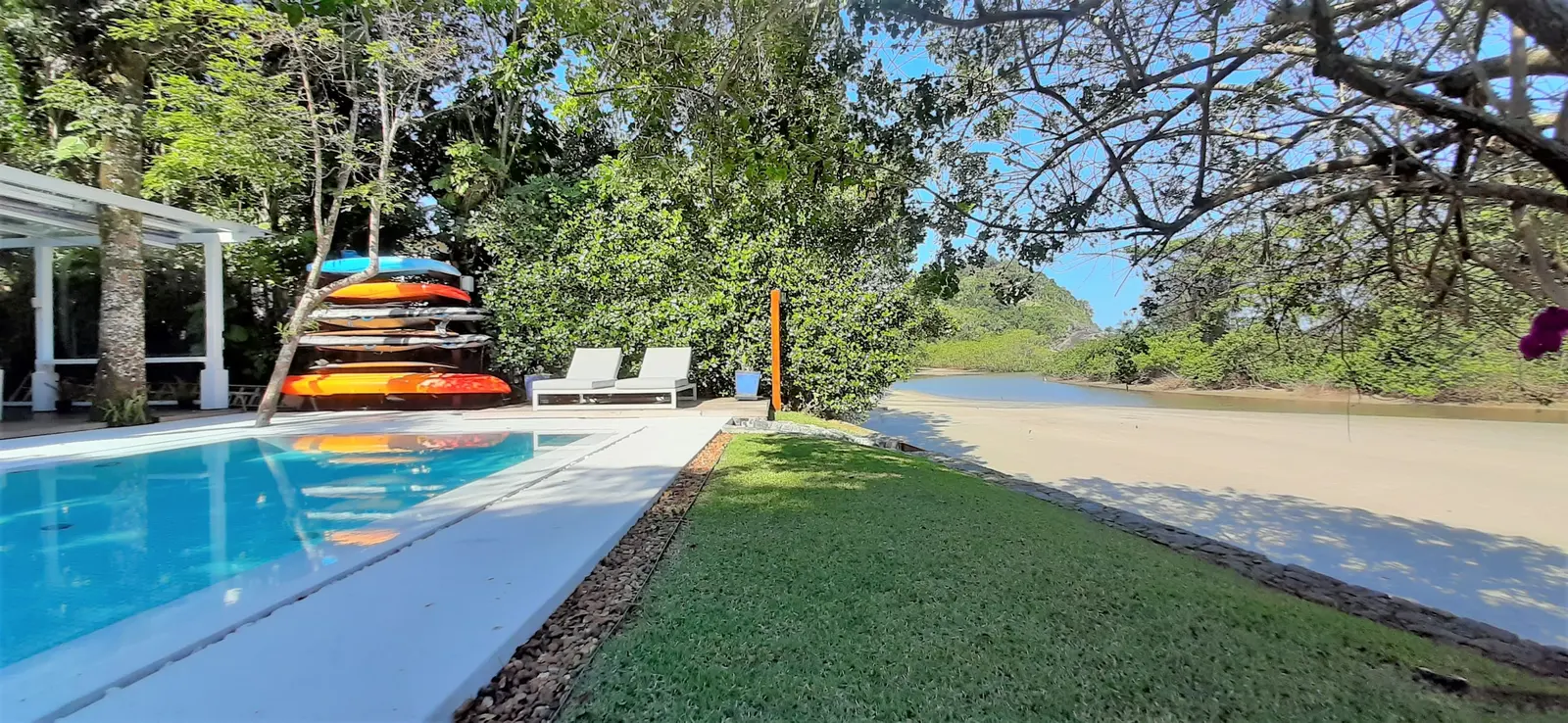 Área externa 8 — Iporanga, Guarujá, para temporada, Casa