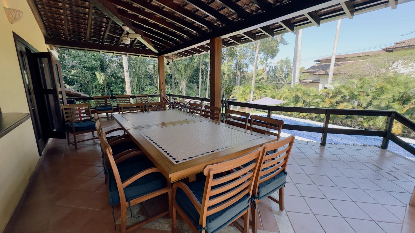 Casa rústica à venda no condomínio Iporanga (31)