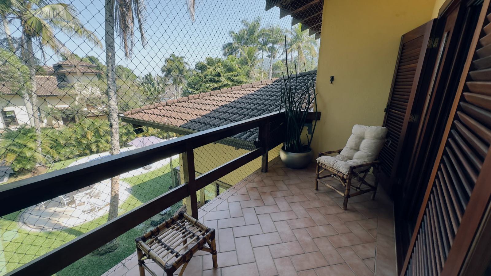 Casa rústica à venda no condomínio Iporanga (16)