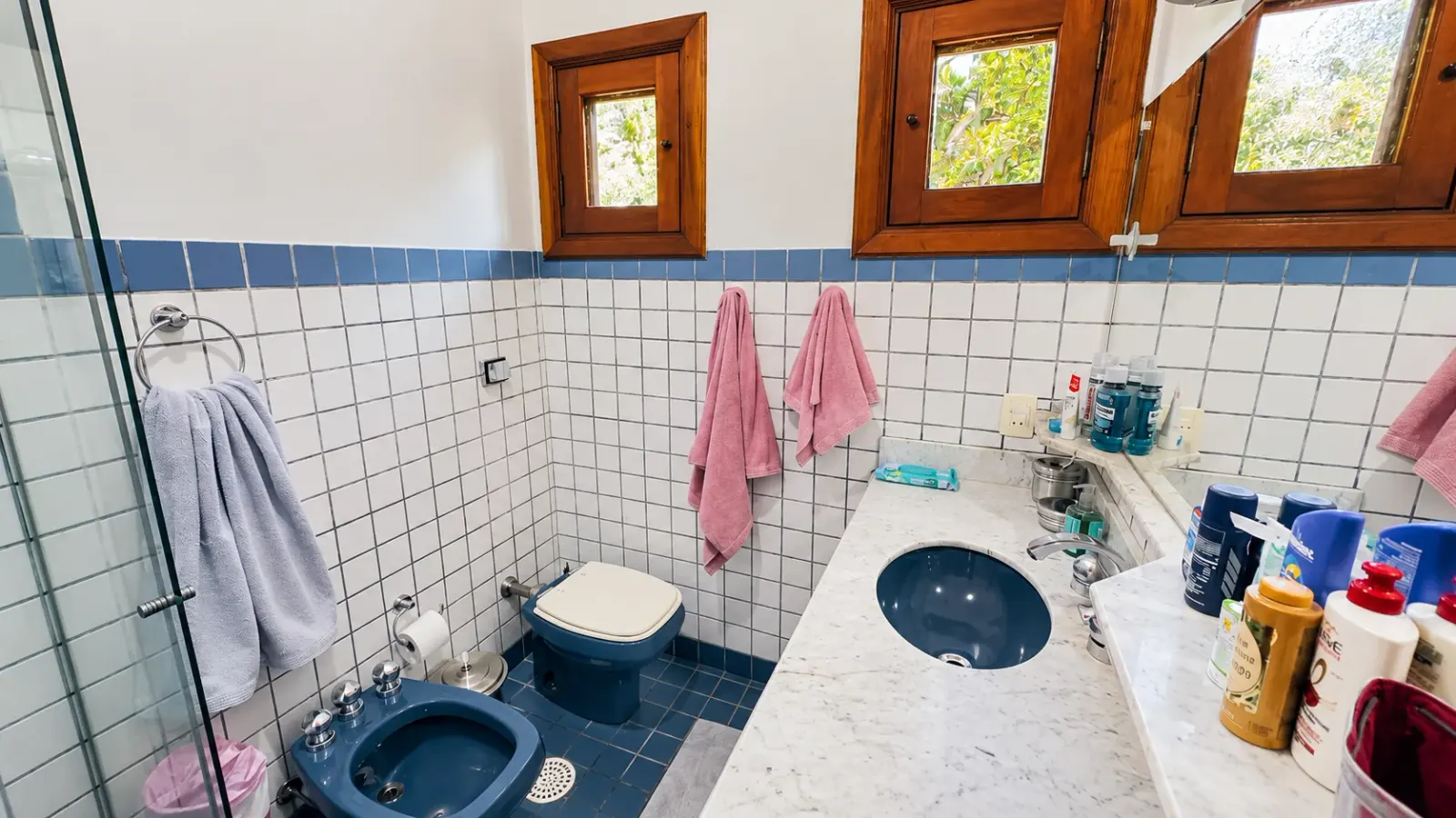 Casa rústica com amplo quintal gramado e piscina aquecida (33)