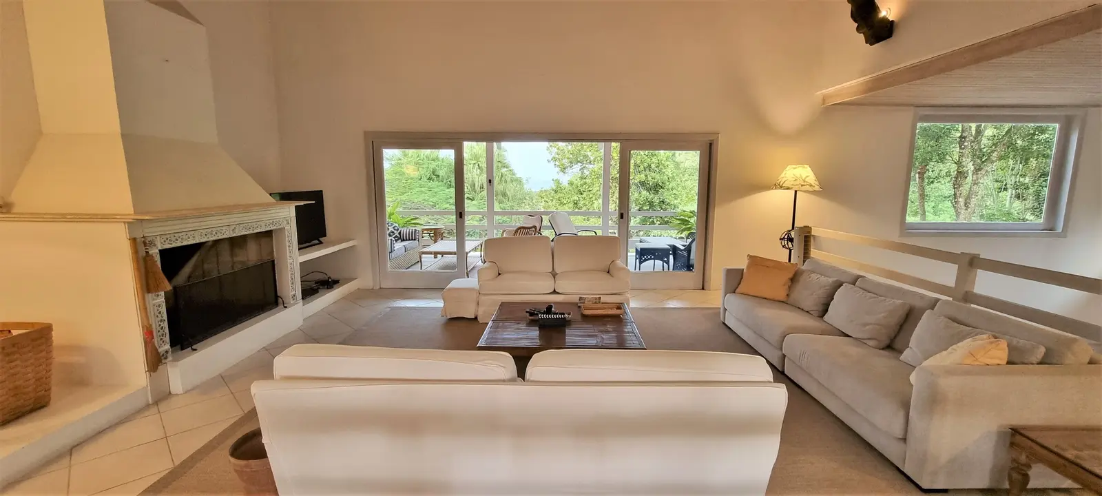 Ambiente interno 10 — Iporanga, Guarujá, à venda e para locação, Casa