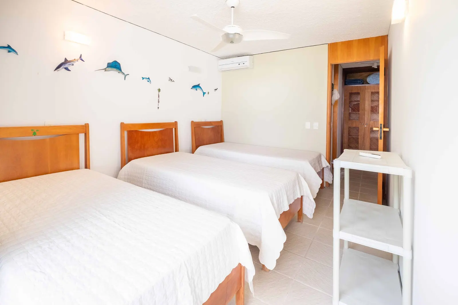 Suíte 18 — Taguaíba, Guarujá, à venda e para locação, Casa