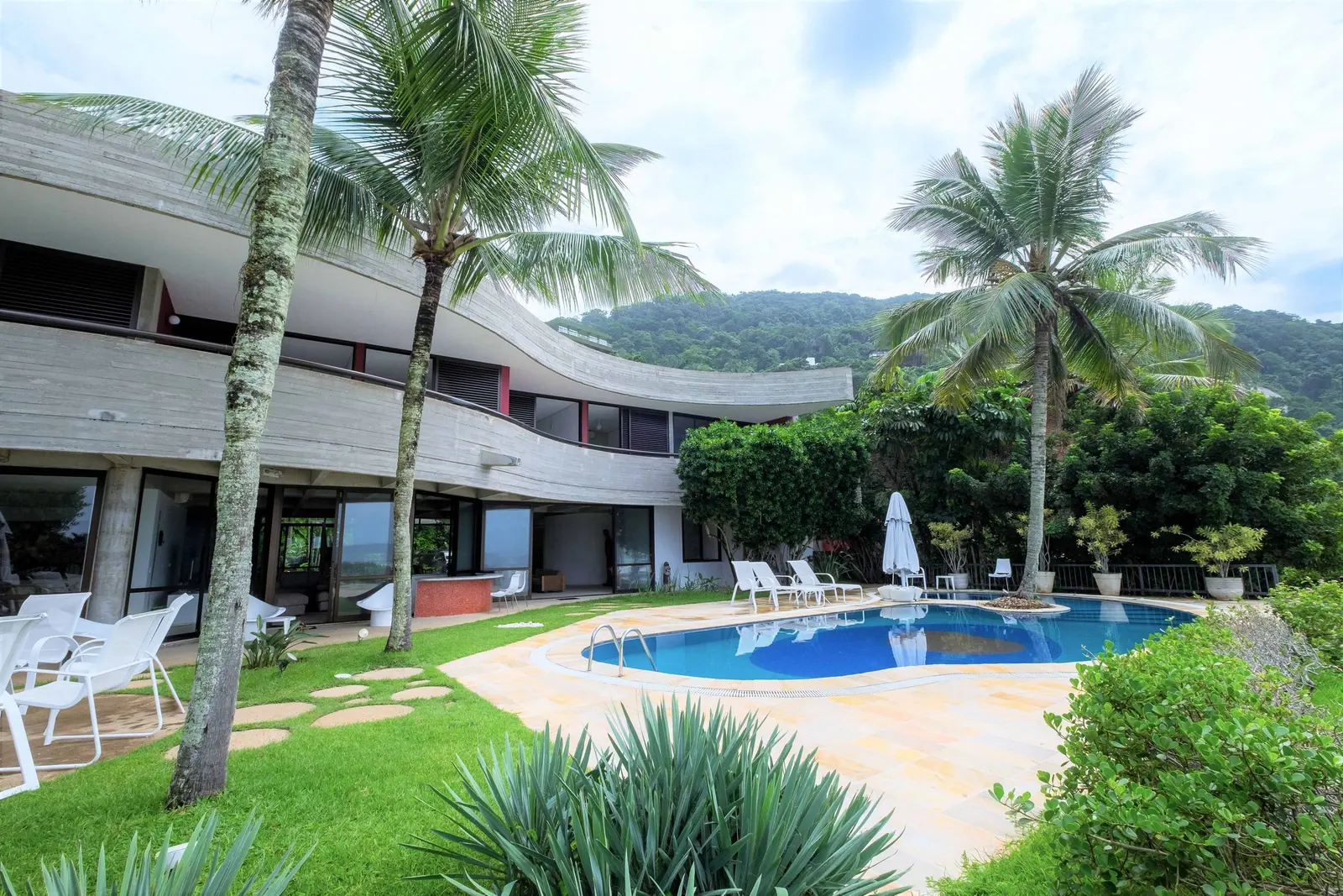 Área externa 6 — Taguaíba, Guarujá, à venda e para locação, Casa