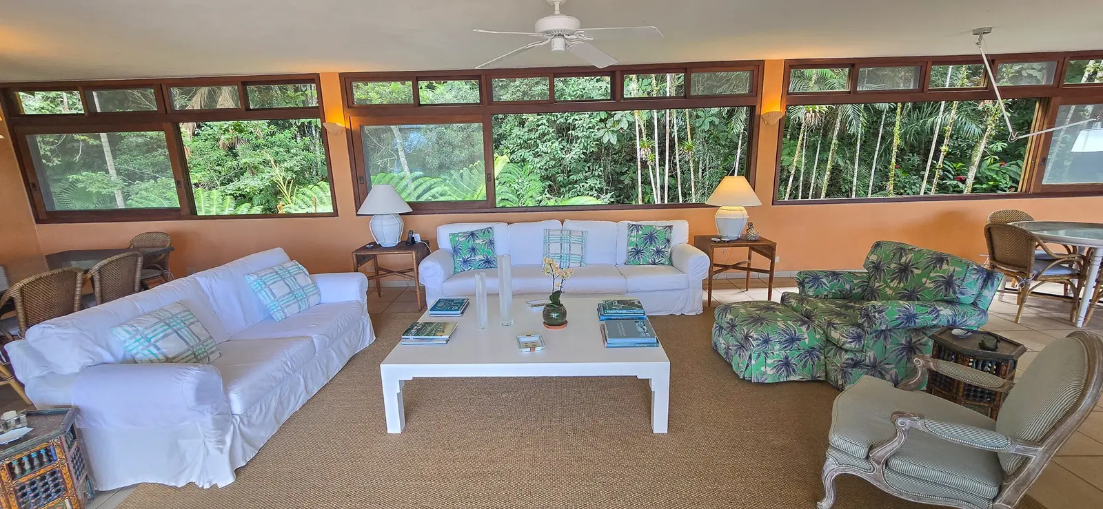 Ambiente interno 2 — São Pedro, Guarujá, à venda e para locação, Casa