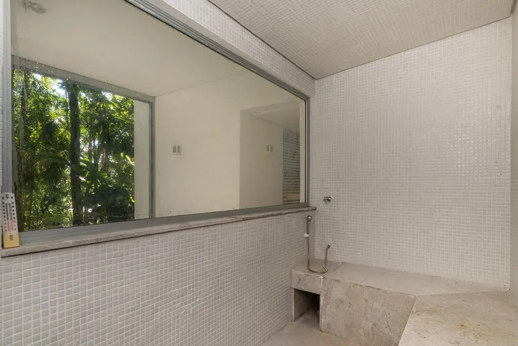 Área externa 12 — São Pedro, Guarujá, à venda e para locação, Casa