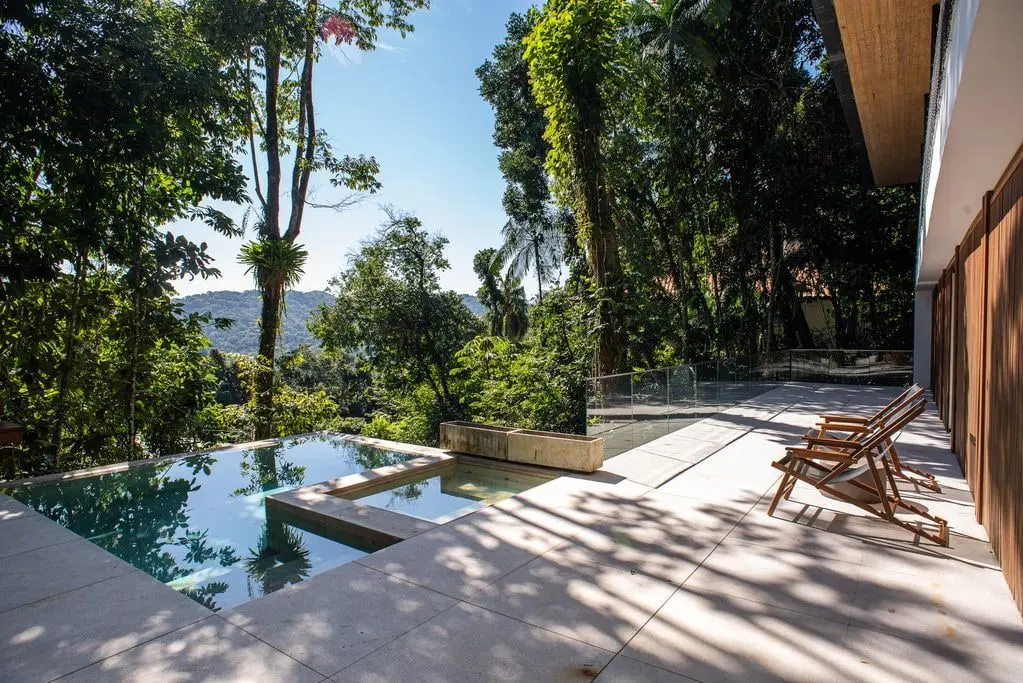 Área externa 5 — São Pedro, Guarujá, para temporada, Casa