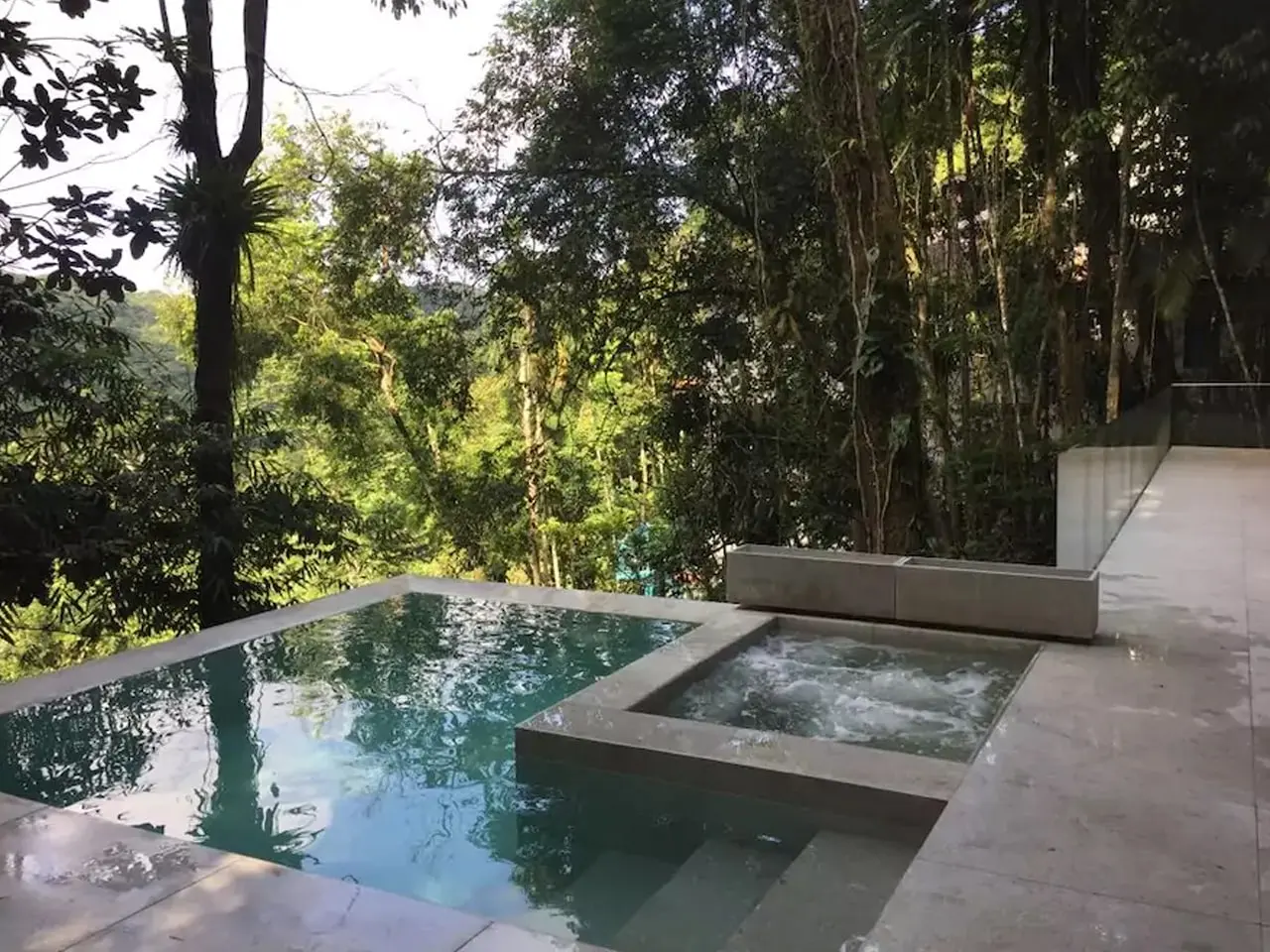Área externa 10 — São Pedro, Guarujá, para temporada, Casa