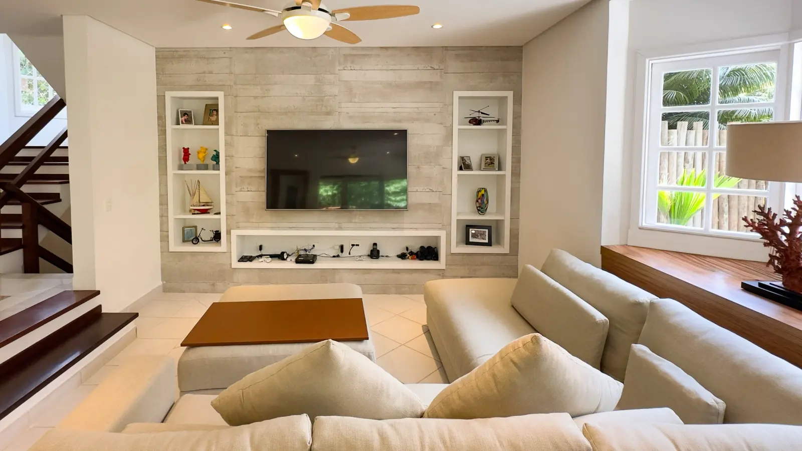 Ambiente interno 1 — Iporanga, Guarujá, para temporada, Casa