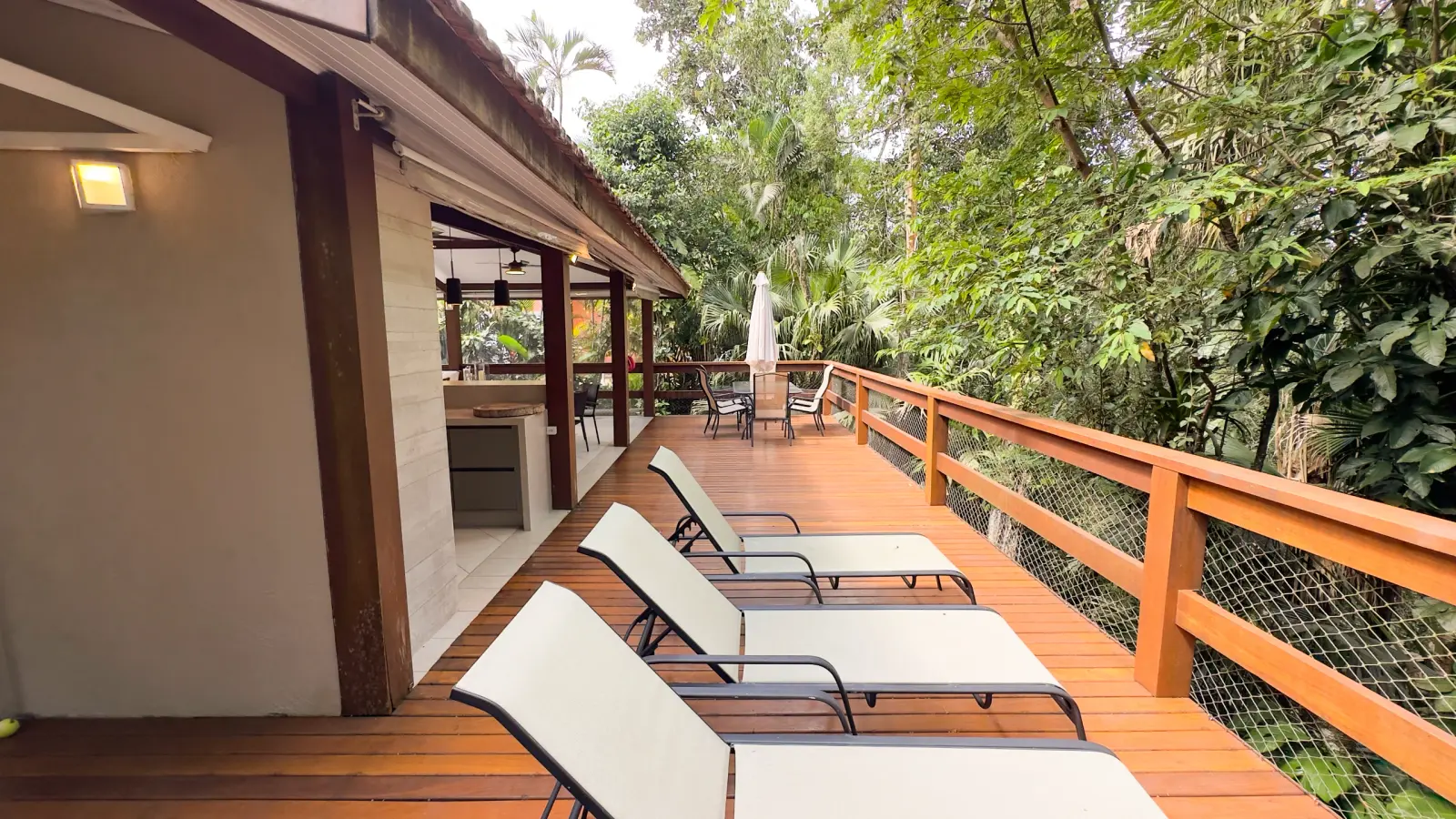 Área externa 9 — Iporanga, Guarujá, para temporada, Casa