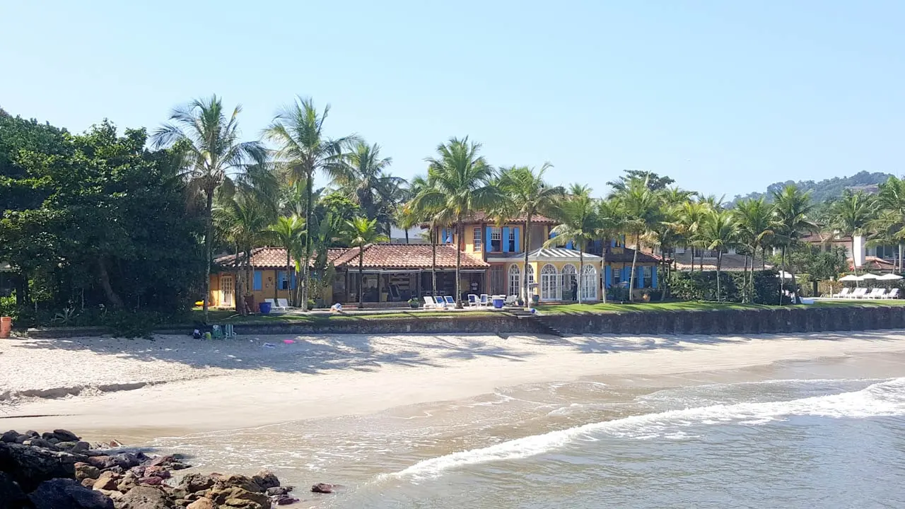 Área externa 2 — Iporanga, Guarujá, para temporada, Casa