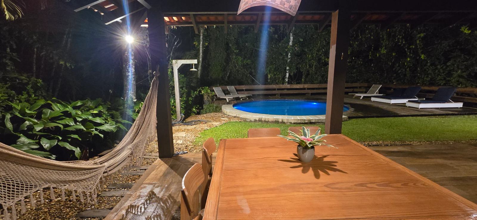Área externa 16 — Iporanga, Guarujá, à venda e para locação, Casa