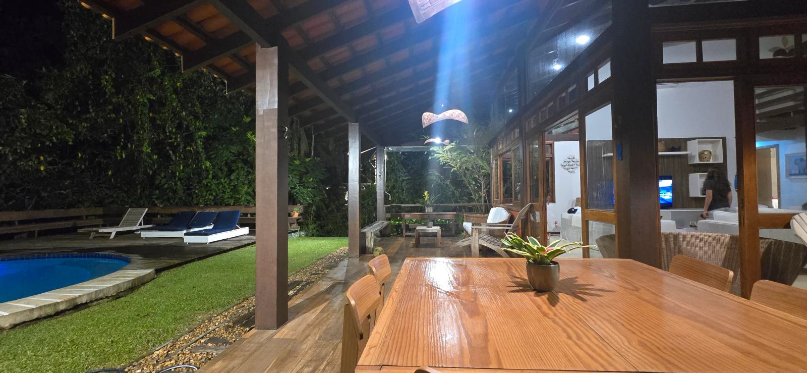 Área externa 13 — Iporanga, Guarujá, à venda e para locação, Casa