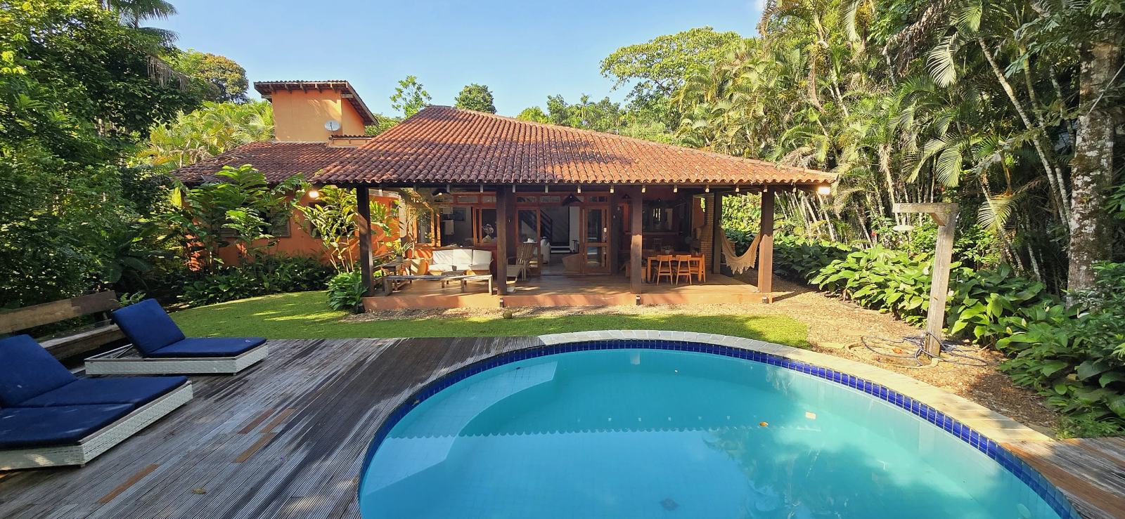 Área externa 34 — Iporanga, Guarujá, à venda e para locação, Casa