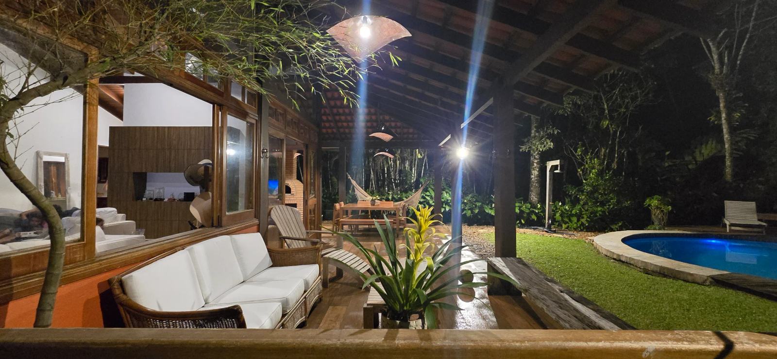 Área externa 20 — Iporanga, Guarujá, à venda e para locação, Casa