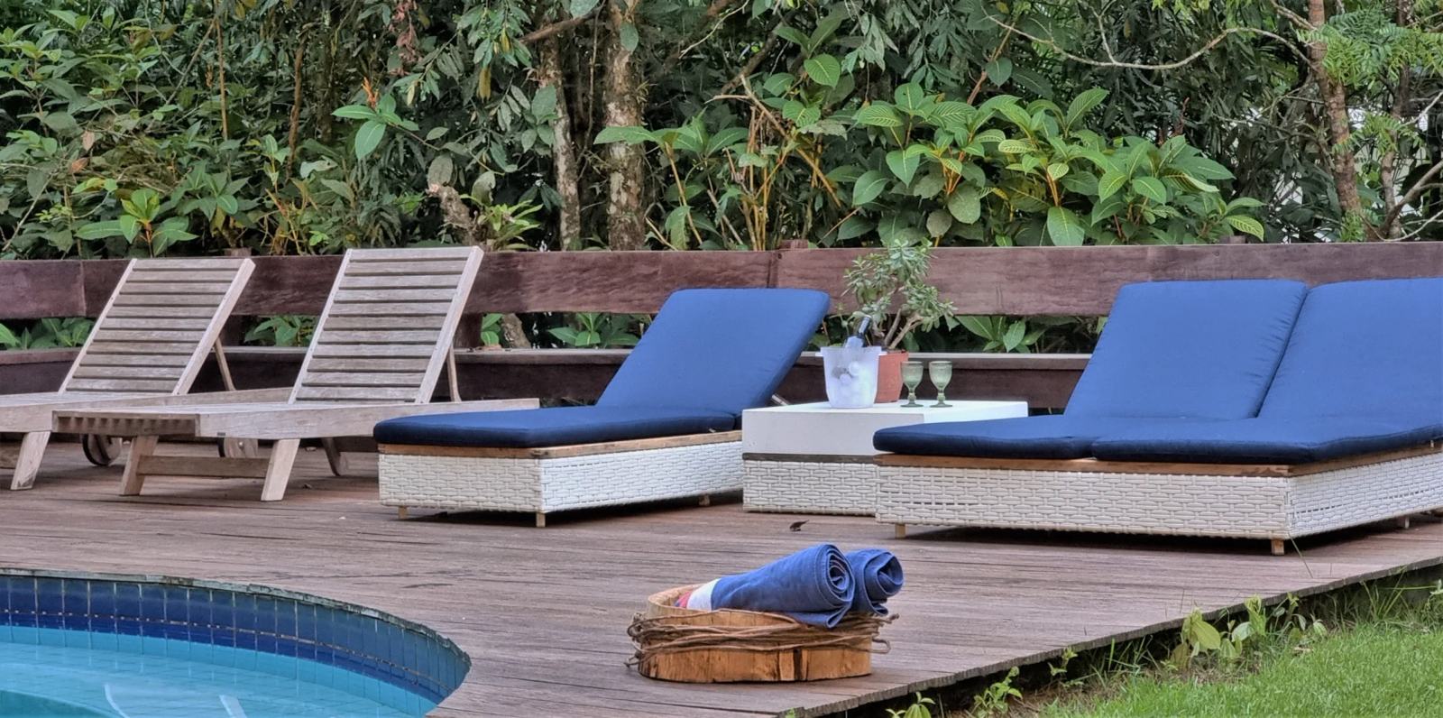 Área externa 2 — Iporanga, Guarujá, à venda e para locação, Casa