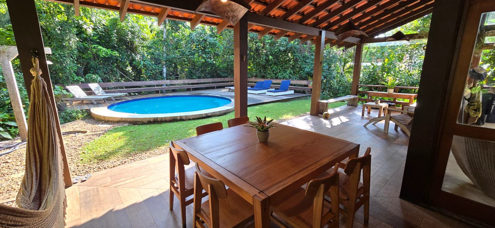 Área externa 25 — Iporanga, Guarujá, à venda e para locação, Casa