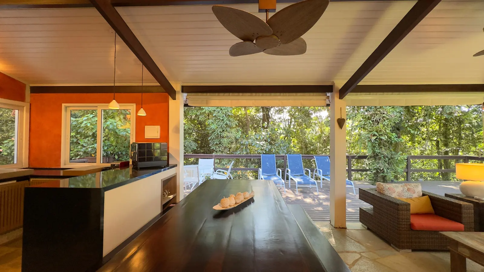 Área externa 19 — Iporanga, Guarujá, para locação, Casa
