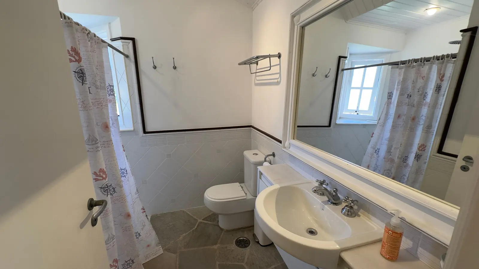 Suíte 9 — Iporanga, Guarujá, para temporada, Casa