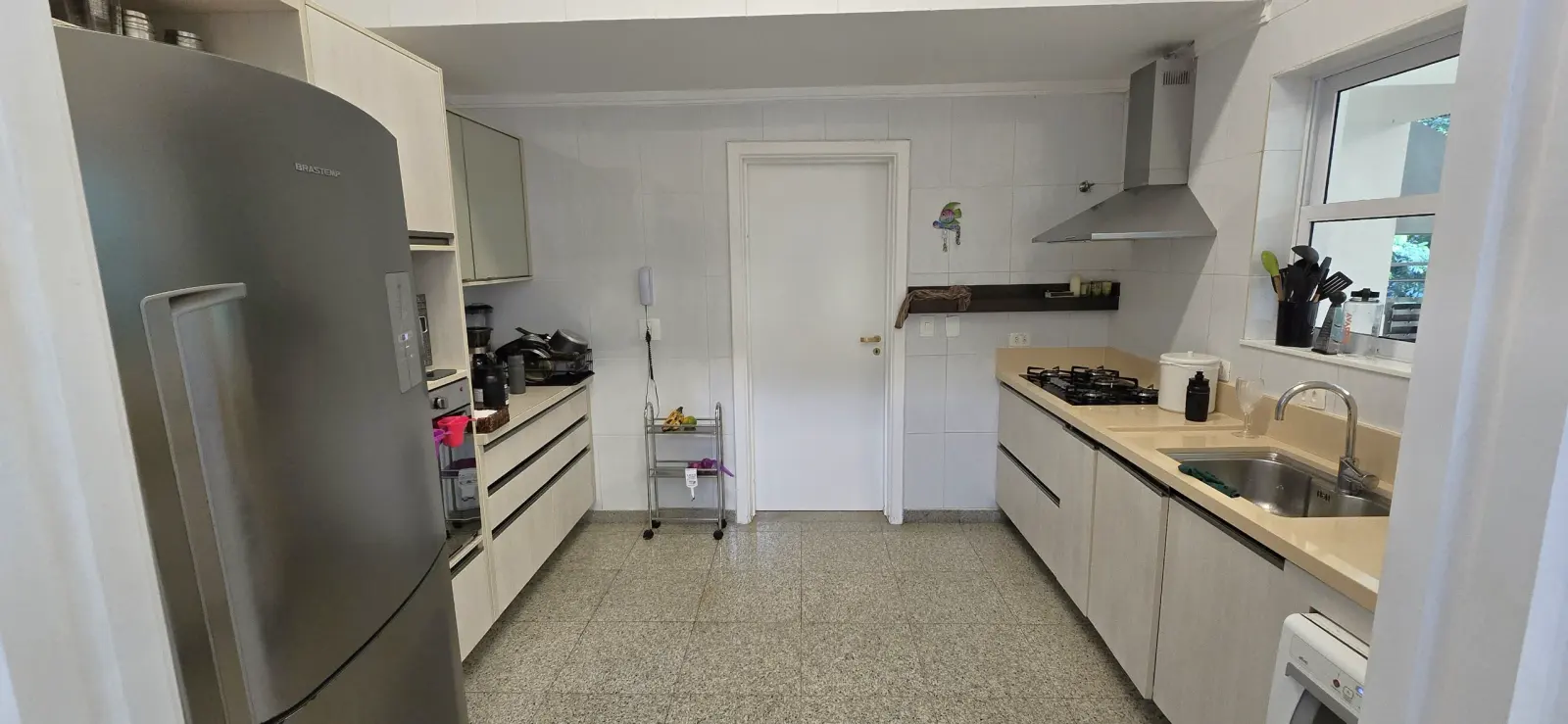 Área de serviço — Iporanga, Guarujá, para temporada, Casa