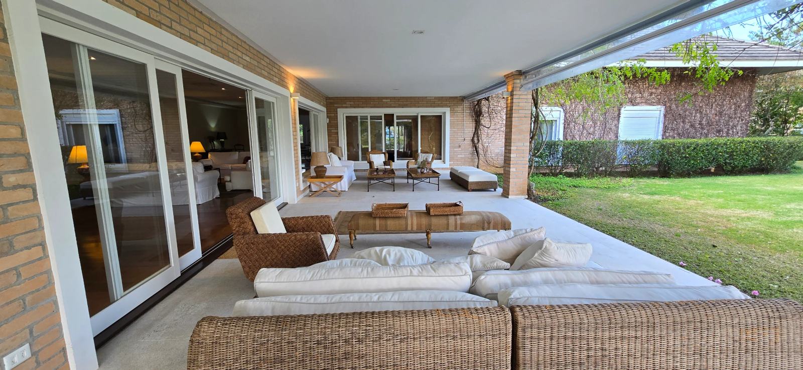 Área externa 1 — Quinta da Baroneza, Bragança Paulista, à venda, Casa