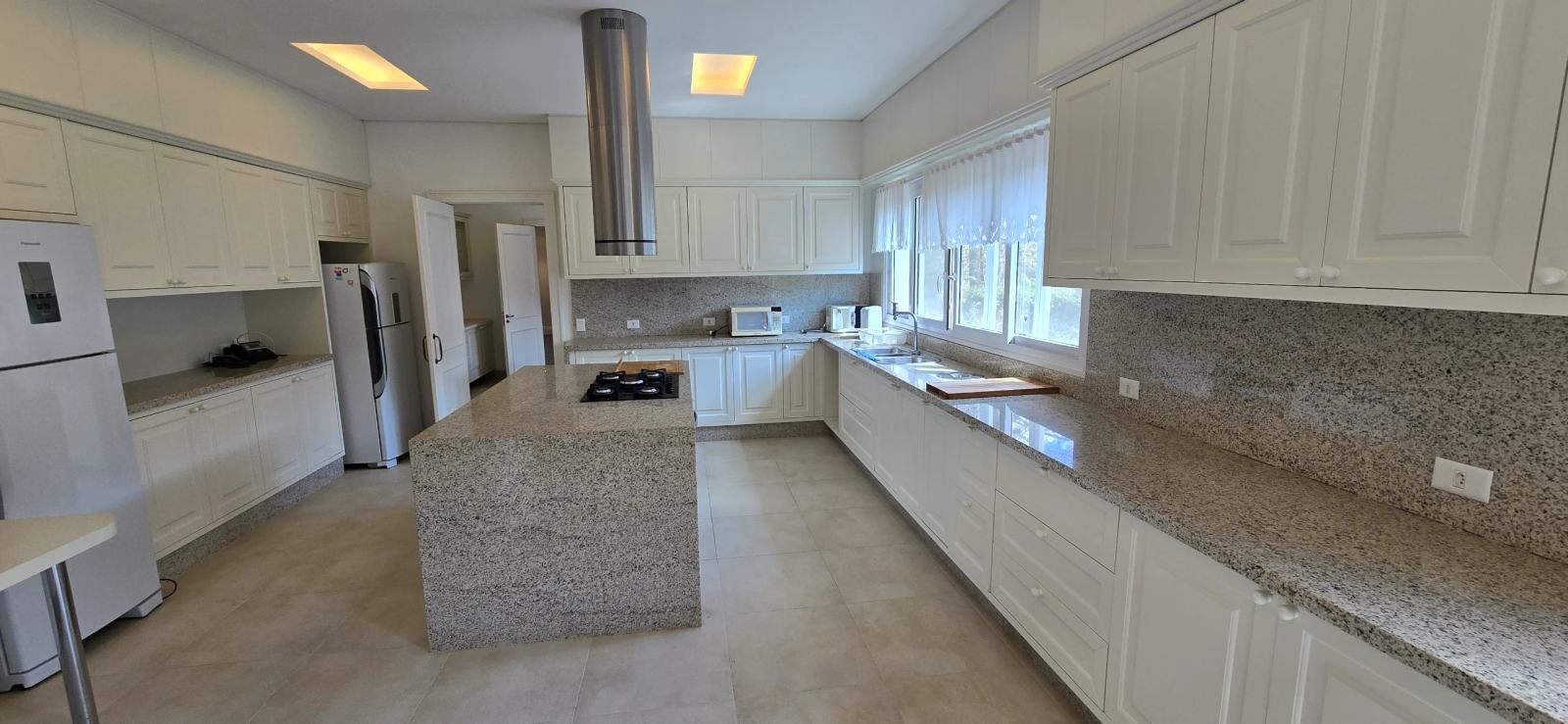 Área de serviço 1 — Quinta da Baroneza, Bragança Paulista, à venda, Casa