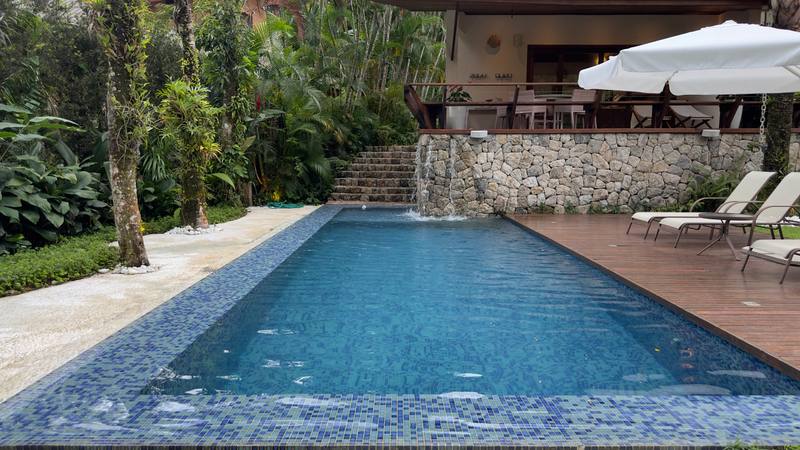 Casa à venda no Condomínio Iporanga Guarujá — Villa 442