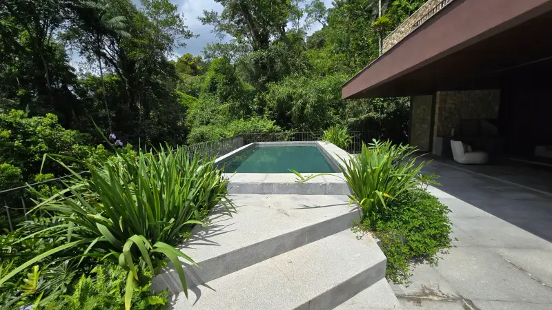 Casa para temporada no Condomínio São Pedro, Guarujá — Villa 147