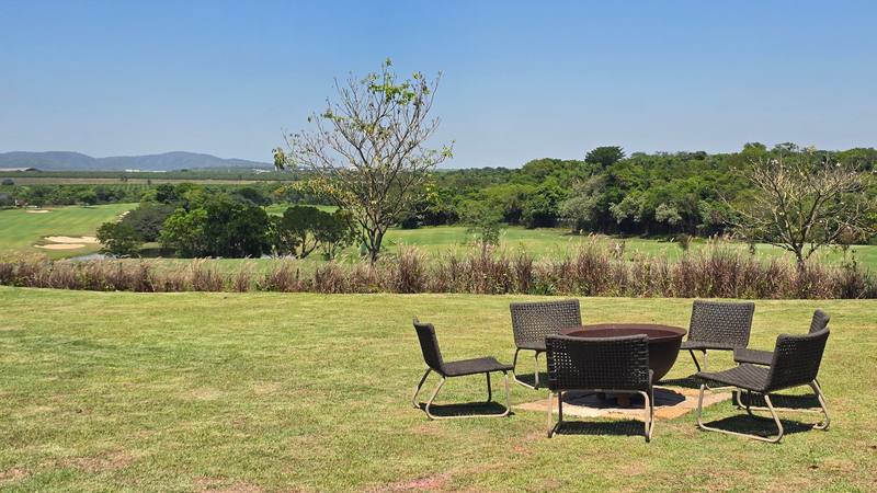 Casa à venda na Fazenda Boa Vista — Villa 628 | Projeto Marcio Kogan