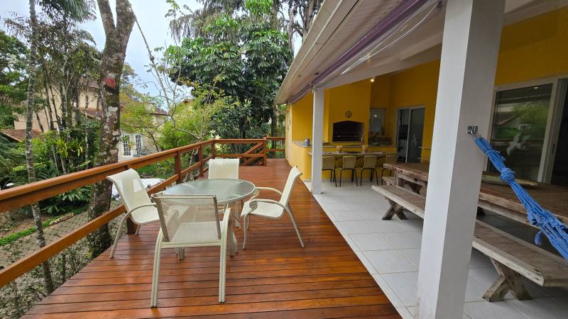 Casa à venda no Condomínio Iporanga Guarujá — Villa 413 | Jardins